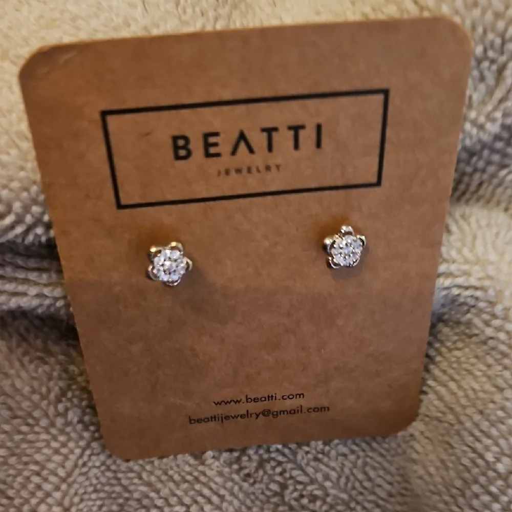 Silver Tone Rhinestone Flower Stud Earrings
